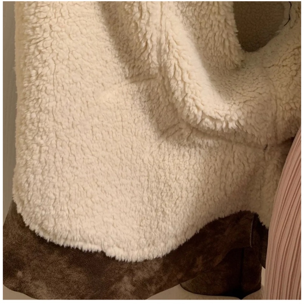 Brown Shearling Women's Jacket - Picture 2 of 2